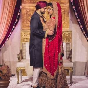 Meet your Posher, Hira